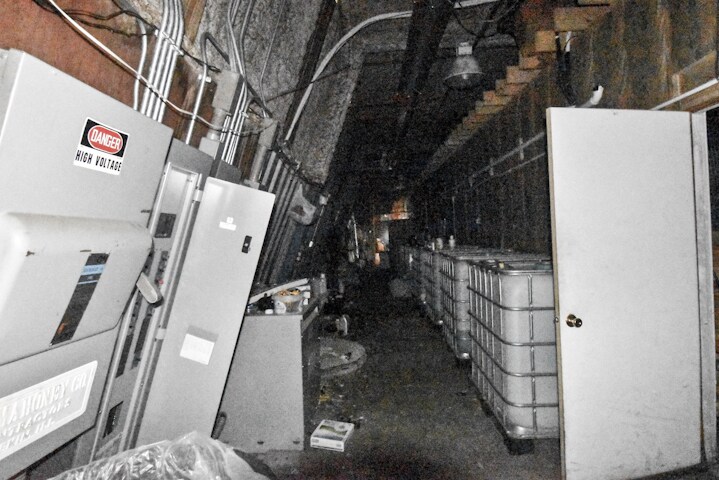 More Photos Of 14340 IL Route 29, Pekin Warehouse For Sale
