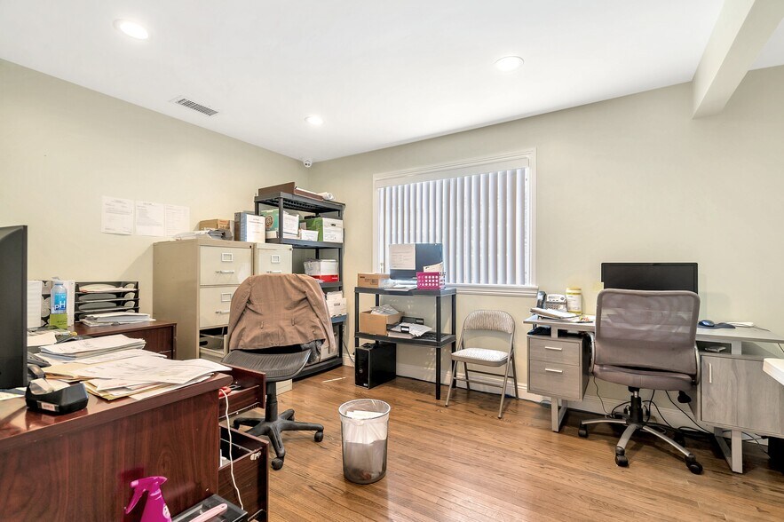 More Photos Of 10404 Foothill Blvd, Sylmar Land For Sale