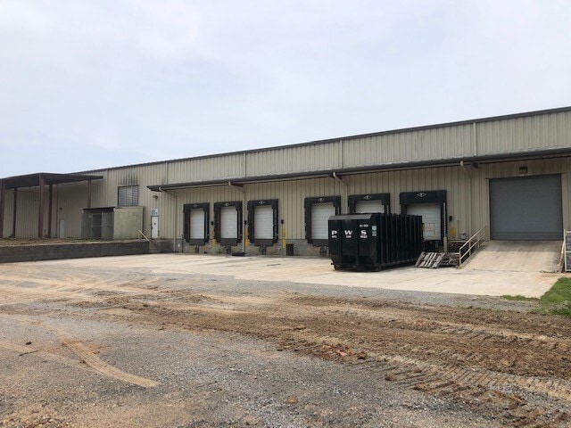 More Photos Of 238 Industrial Park Dr, Soddy-Daisy Unknown For Lease