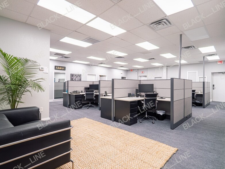 More Photos Of 2290-2298 W Airport Blvd, Sanford Flex For Sale