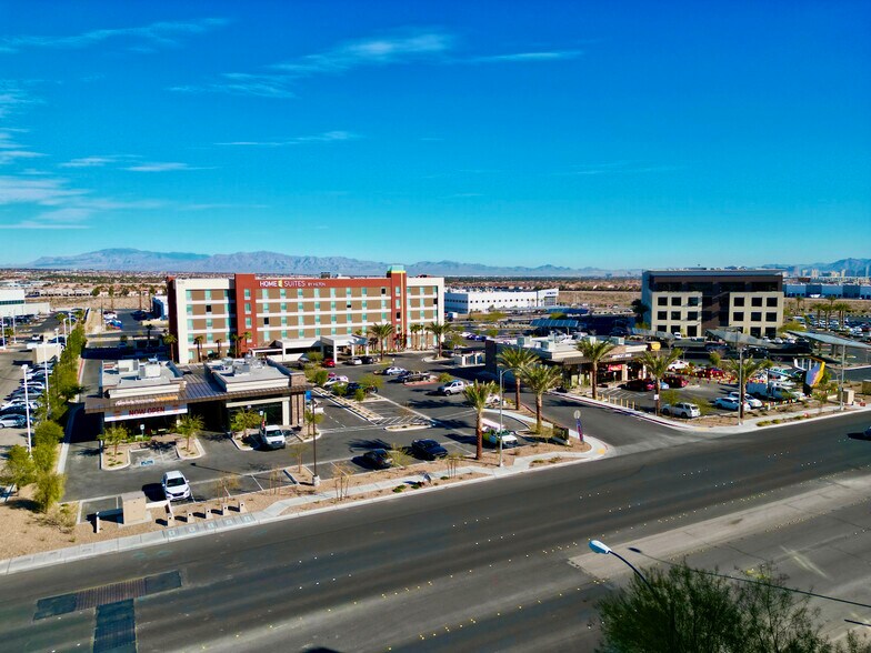 More Photos Of 8460 W Sunset Rd, Las Vegas Unknown For Lease
