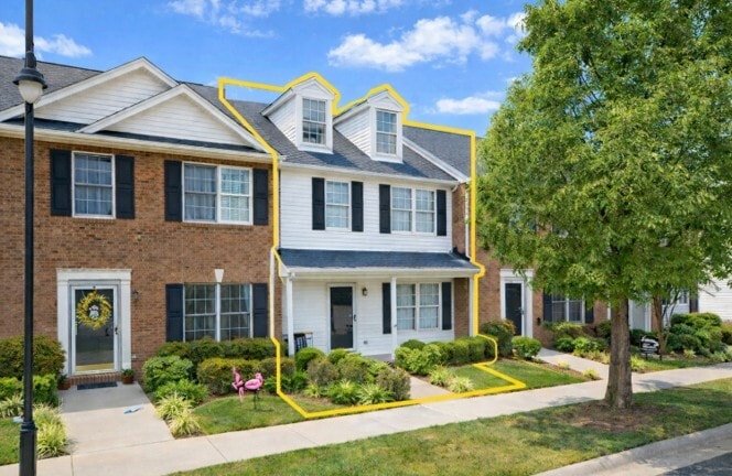 Primary Photo Of 736 Wyndhurst Dr, Lynchburg Multifamily For Sale