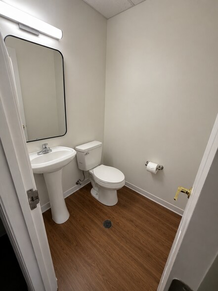 More Photos Of 1283 SW Sr-47, Lake City Medical For Lease
