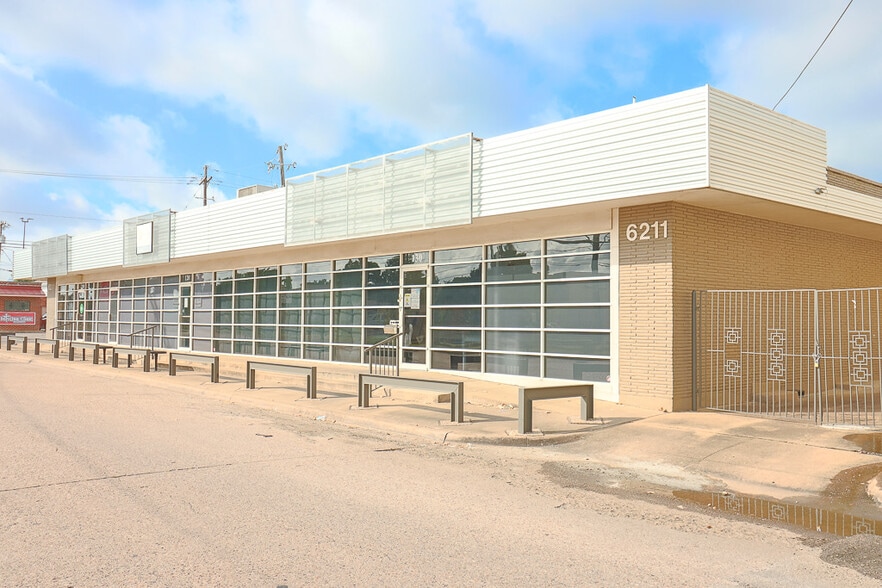 More Photos Of 6211 Owens St, Dallas Restaurant For Lease