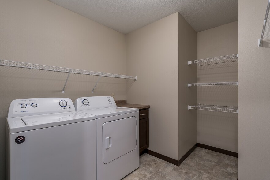 More Photos Of 1685 N Redding Ave, Windom Apartments For Sale