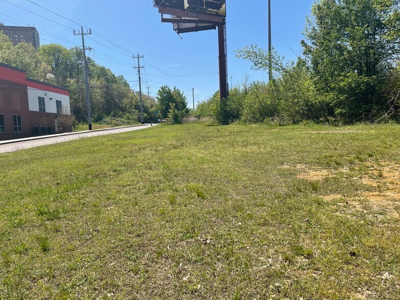 More Photos Of 125 E Frontage Rd, Chattanooga Apartments For Sale