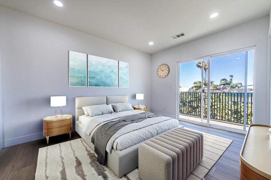 More Photos Of 5436 Romaine St, Los Angeles Apartments For Sale