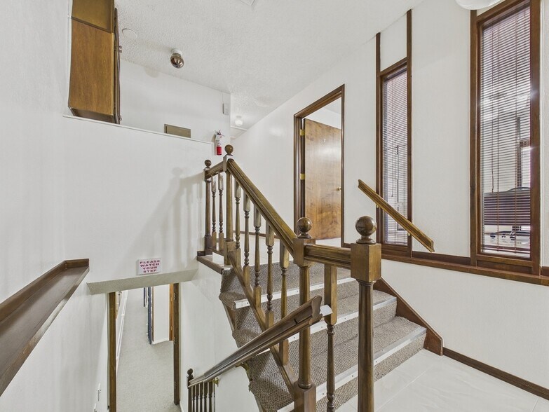More Photos Of 4219 S Broadway, Englewood Medical For Sale