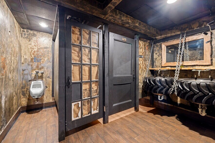 More Photos Of , Tampa General Retail For Sale