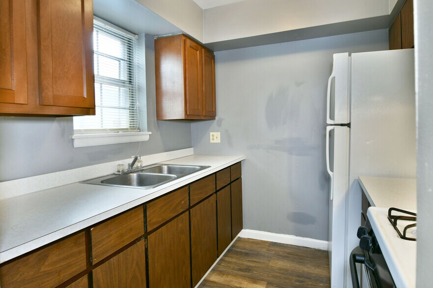 More Photos Of 203-205 Churchill Hubbard Rd, Youngstown Apartments For Sale