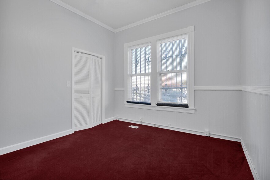 More Photos Of 115 S Cool Spring St, Fayetteville Office For Lease