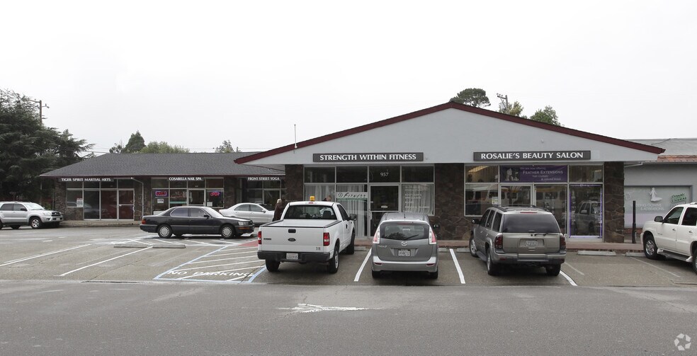 More Photos Of 947-959 Front St, Novato General Retail For Lease