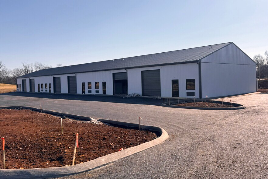 Primary Photo Of 405 Red Squirrel St, Bowling Green Industrial For Sale