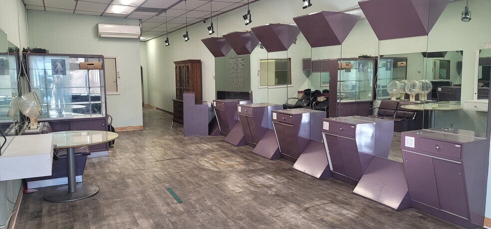 More Photos Of 355-365 S Western Ave, Los Angeles Unknown For Lease