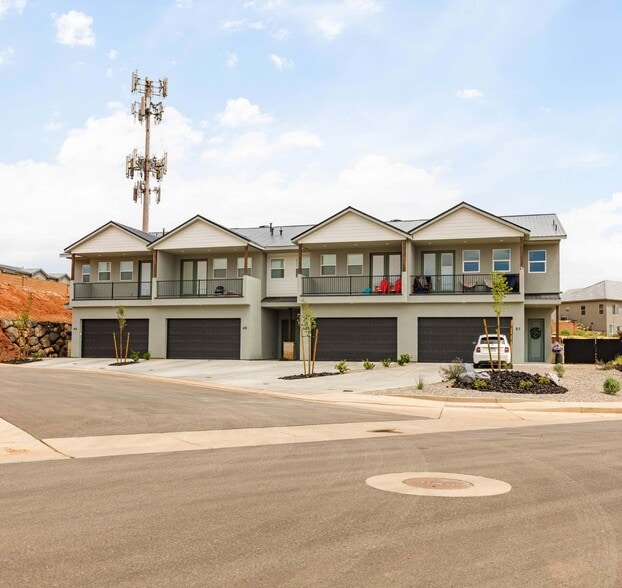 More Photos Of 366 W Fitness Way, Ivins Apartments For Sale