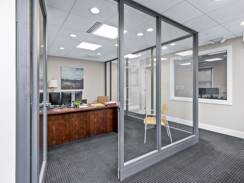 More Photos Of 5 Doctors Park, Asheville Medical For Lease