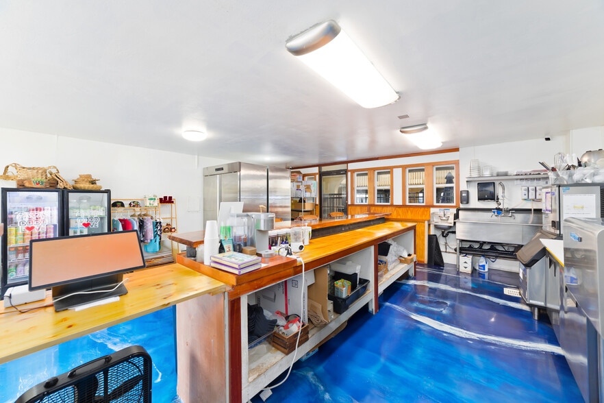 More Photos Of 76-6246 Ali'i Dr, Kailua Kona Hotel For Sale