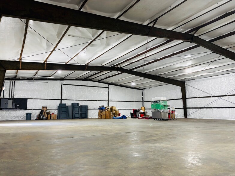 More Photos Of 310 W Castle St, Murfreesboro Service For Sale