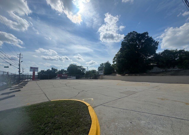 More Photos Of 3535 Macon Rd, Columbus Freestanding For Lease