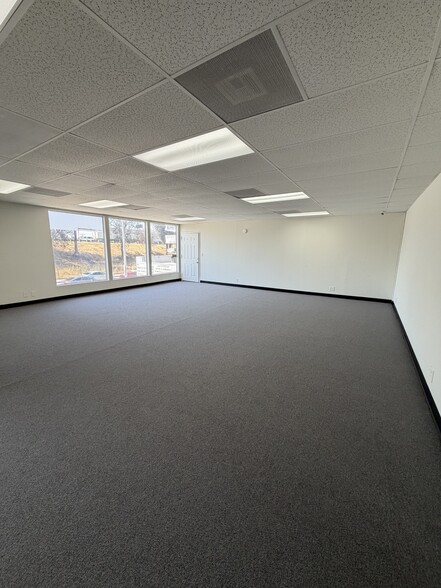 More Photos Of 207-209 E Pomona Blvd, Monterey Park Office For Lease