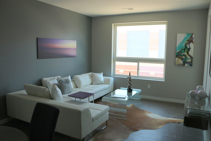 More Photos Of 100 Aqua Way, Newport Apartments For Lease
