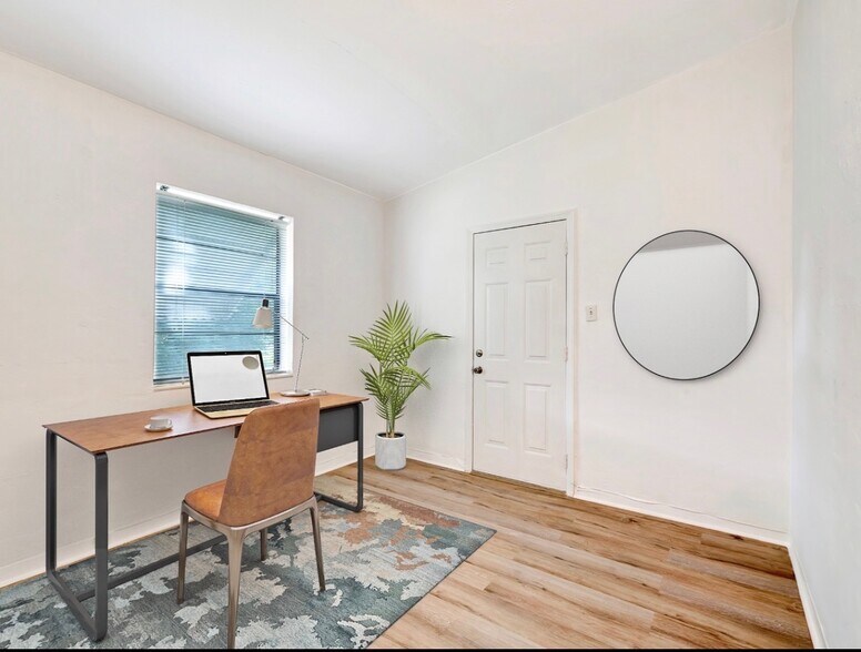 More Photos Of 1985 31st Ave, Vero Beach Office For Sale