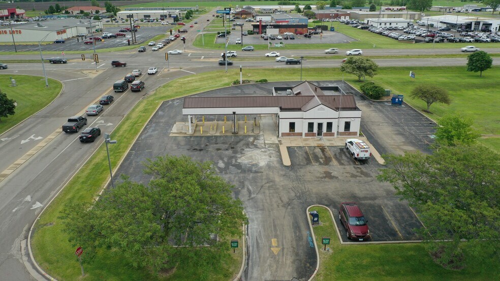 More Photos Of 4141 Venture Dr, Peru Land For Lease