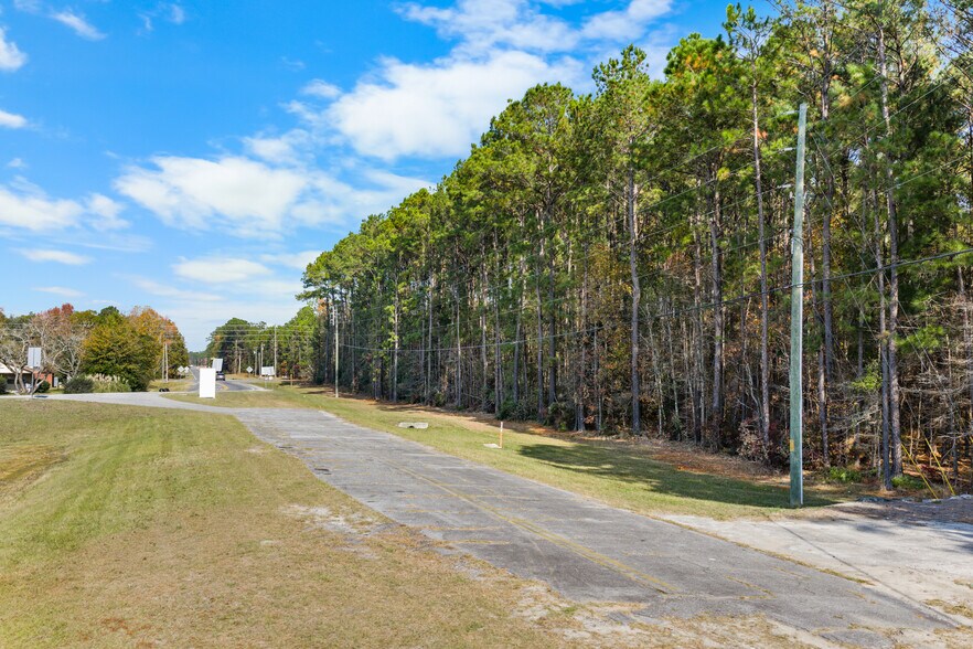 More Photos Of 50 Old River Rd, Bloomingdale Land For Sale