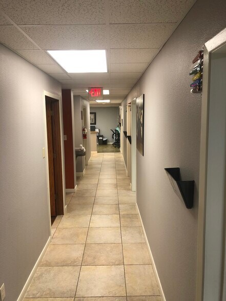 More Photos Of 493 S Seguin Ave, New Braunfels Medical For Lease