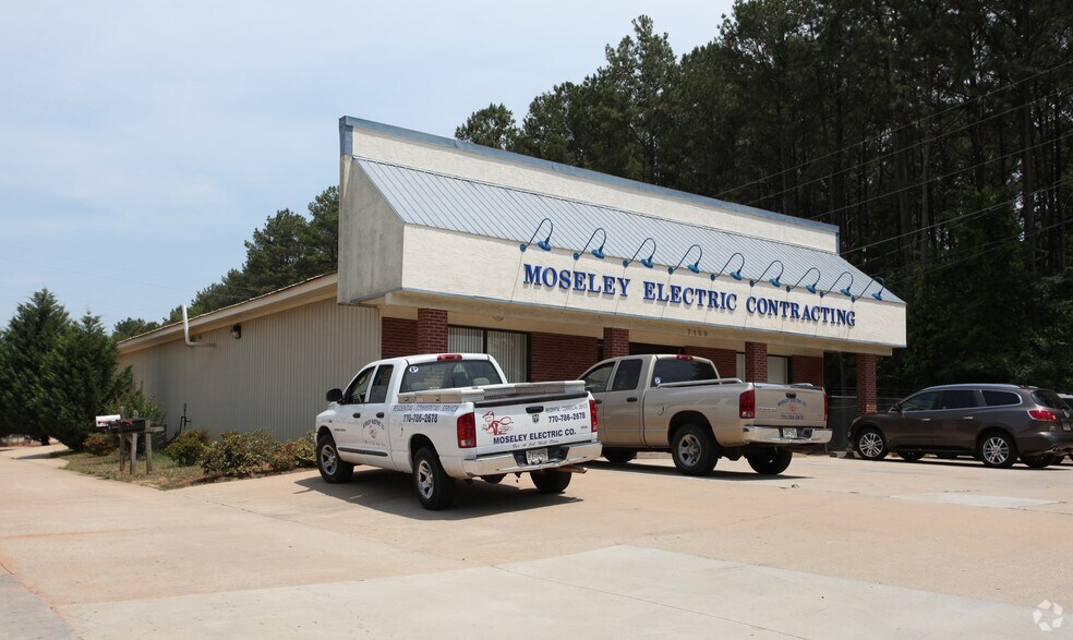 More Photos Of 7189 Washington St SW, Covington Storefront For Lease