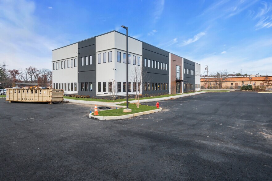 More Photos Of 705 Brewers Bridge Rd, Jackson Office For Lease