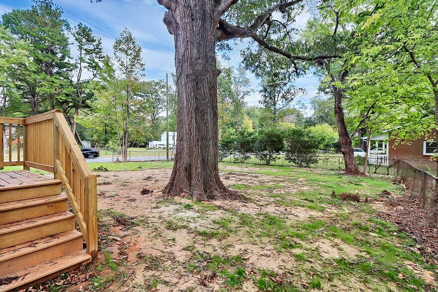 6162 Covecreek Dr, Charlotte, NC 28215 Multifamily For Sale