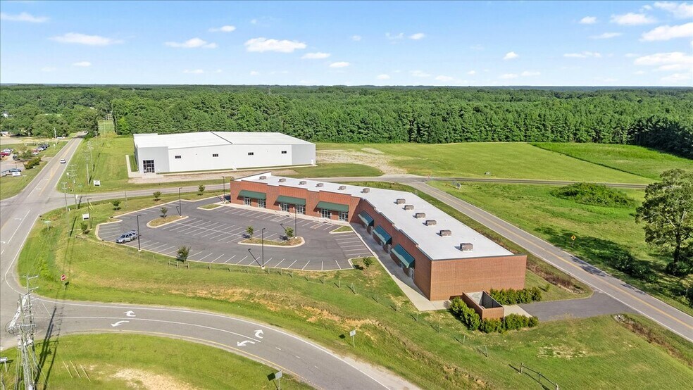 More Photos Of 40 Industrial Park Dr, Henderson Medical For Lease