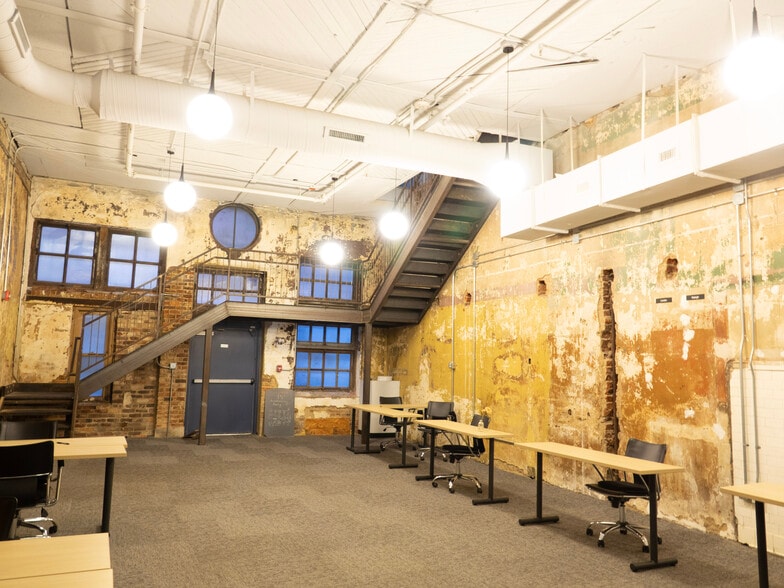 More Photos Of 213 Fayetteville St, Raleigh Office For Lease