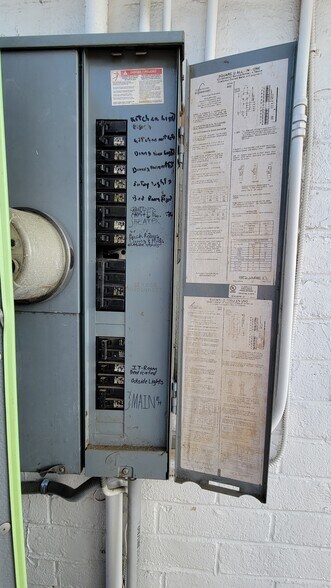 More Photos Of 1580 W 2nd St, Pomona Land For Lease