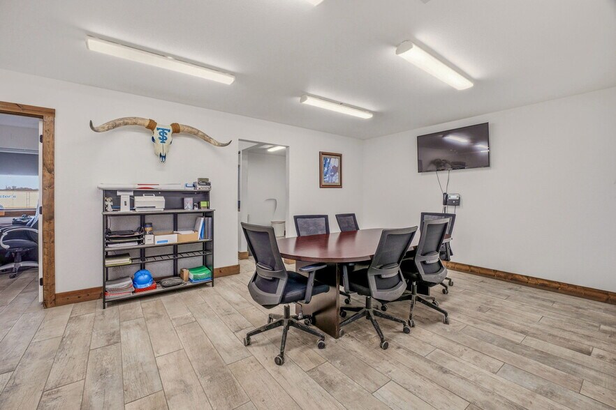 More Photos Of 4610 E Highway 199, Springtown General Retail For Sale