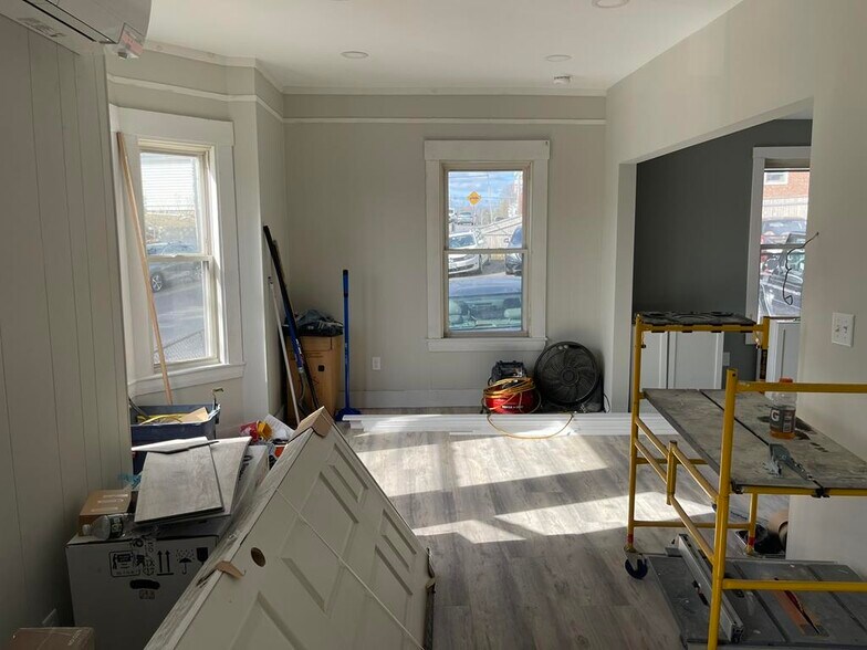 More Photos Of 128 Alfred St, Biddeford Apartments For Sale
