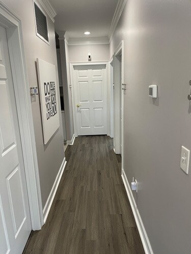 More Photos Of 101-106 Bombay Ln, Roswell Medical For Lease