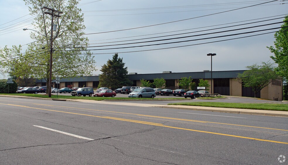 More Photos Of 9234-9298 Gaither Rd, Gaithersburg Office For Lease