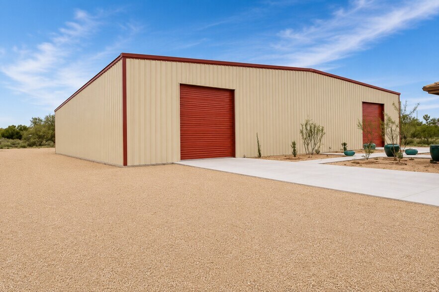 More Photos Of 34755 N 51st St, Cave Creek Warehouse For Lease