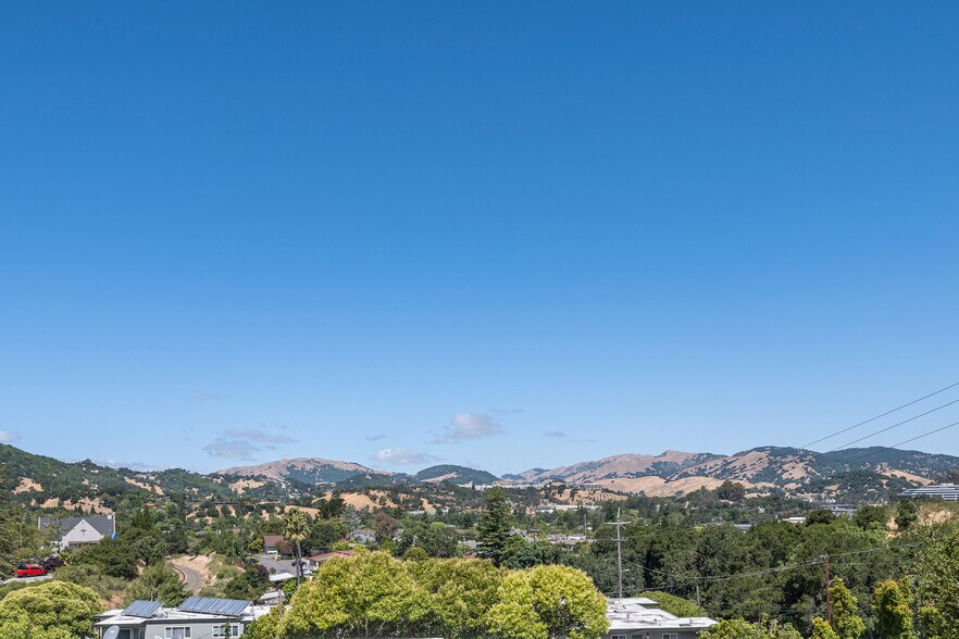 More Photos Of 7 Merrydale Rd, San Rafael Apartments For Sale