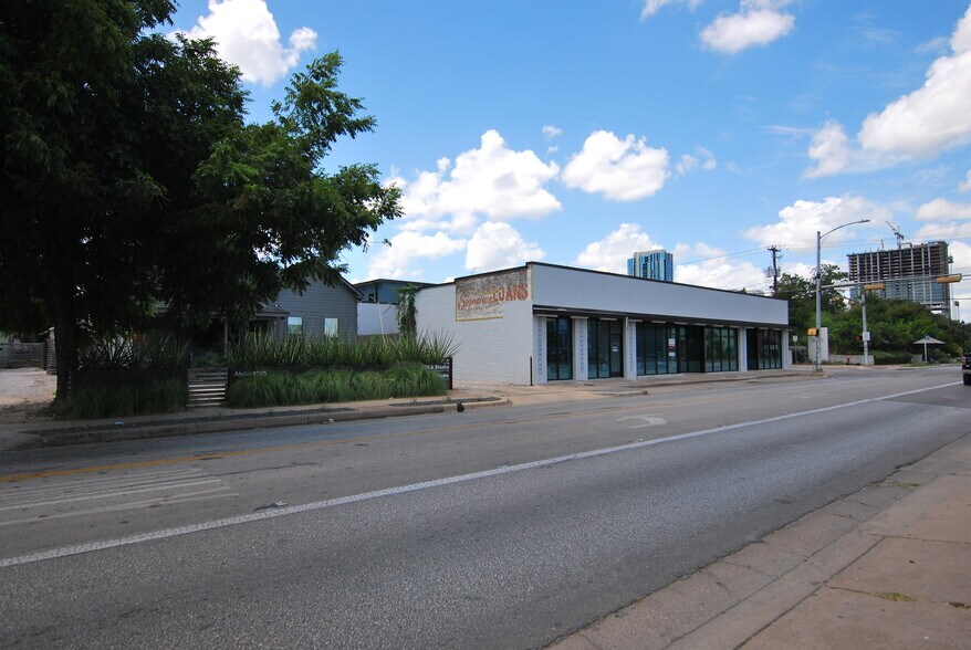 More Photos Of 1201 E Cesar Chavez St E, Austin Coworking Space