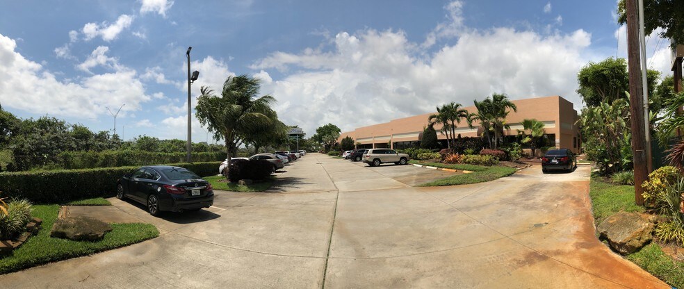 More Photos Of 5701-5775 N Andrews Way, Fort Lauderdale Loft Creative Space For Lease