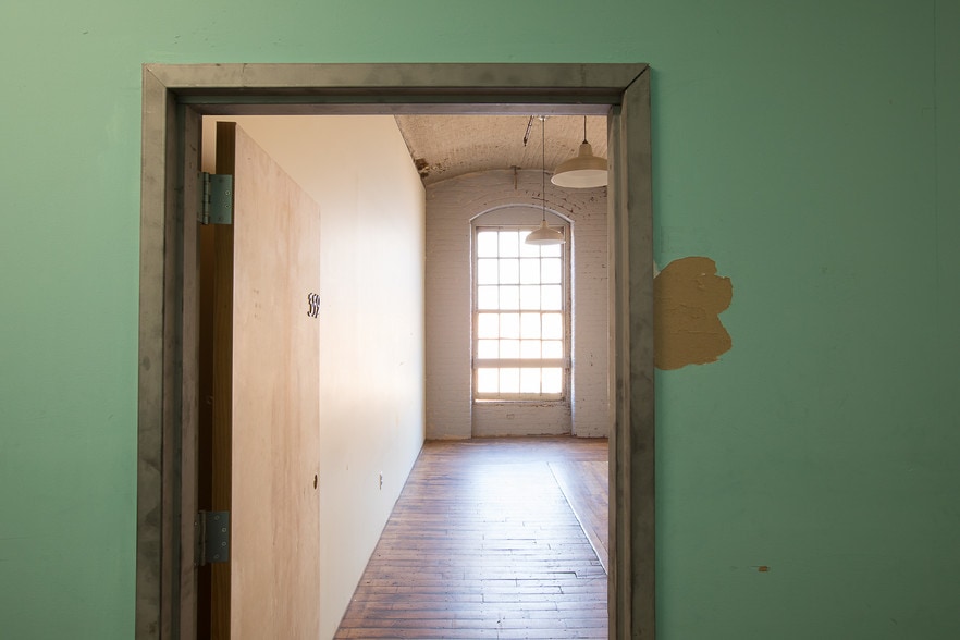 More Photos Of 70 Spruce St, Paterson Warehouse For Sale