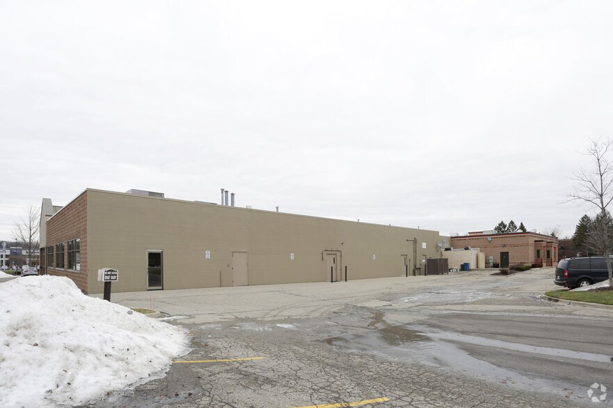 More Photos Of 6080 28th St SE, Grand Rapids Unknown For Lease