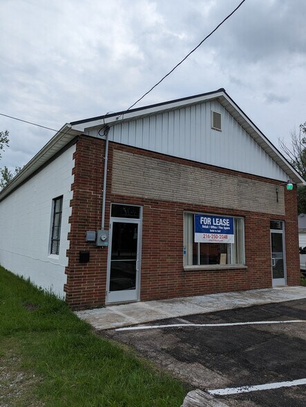 Primary Photo Of 46325 Telegraph Rd, Amherst Freestanding For Lease