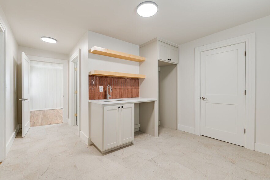 More Photos Of 1605 N Classen Dr, Oklahoma City Office Residential For Lease
