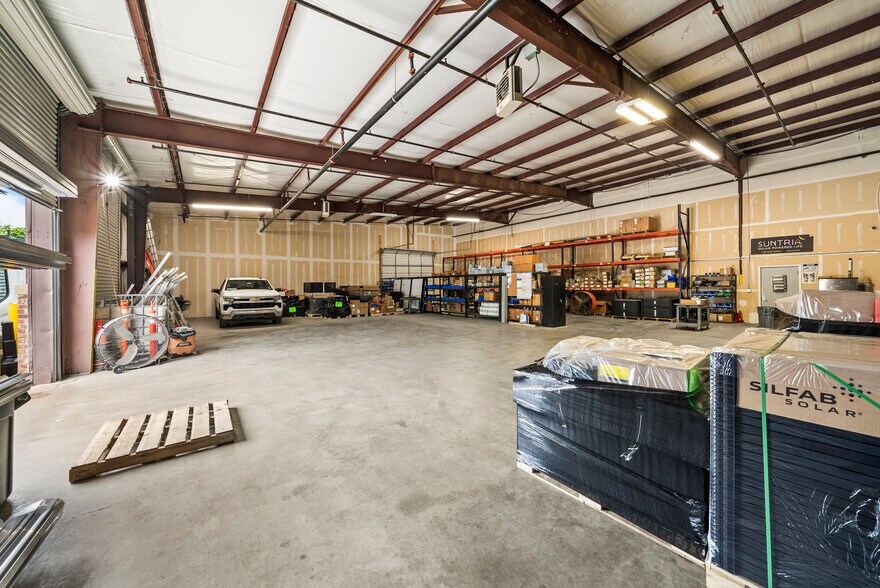 More Photos Of 12114 S Pipeline Rd, Euless Industrial For Lease