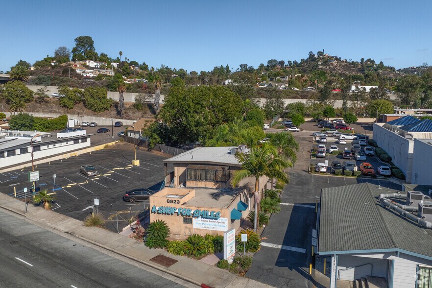 More Photos Of 8923 La Mesa Blvd, La Mesa Office For Sale