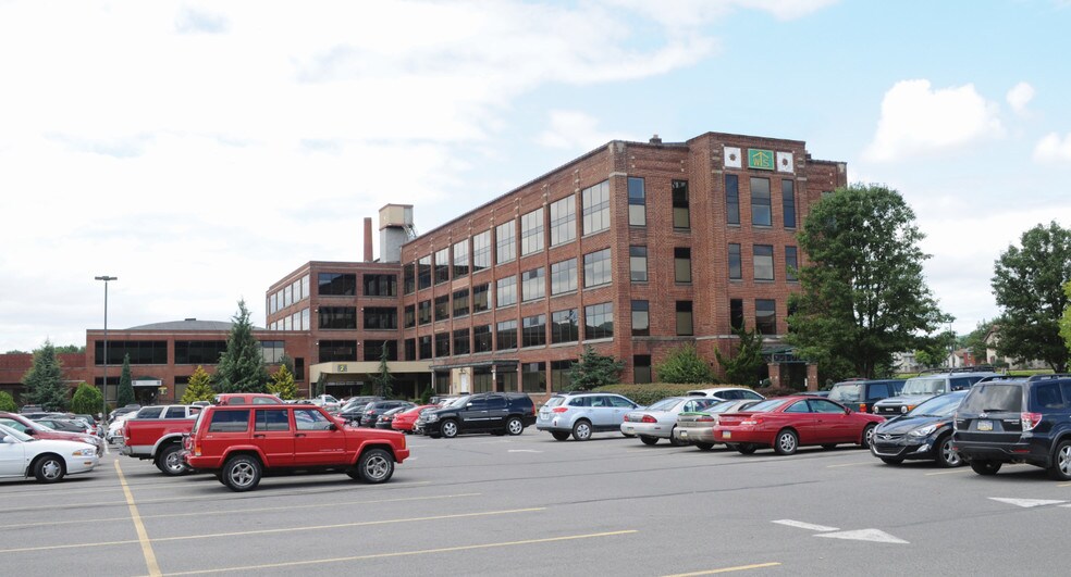 More Photos Of 1000 Commerce Park Dr, Williamsport Office For Lease